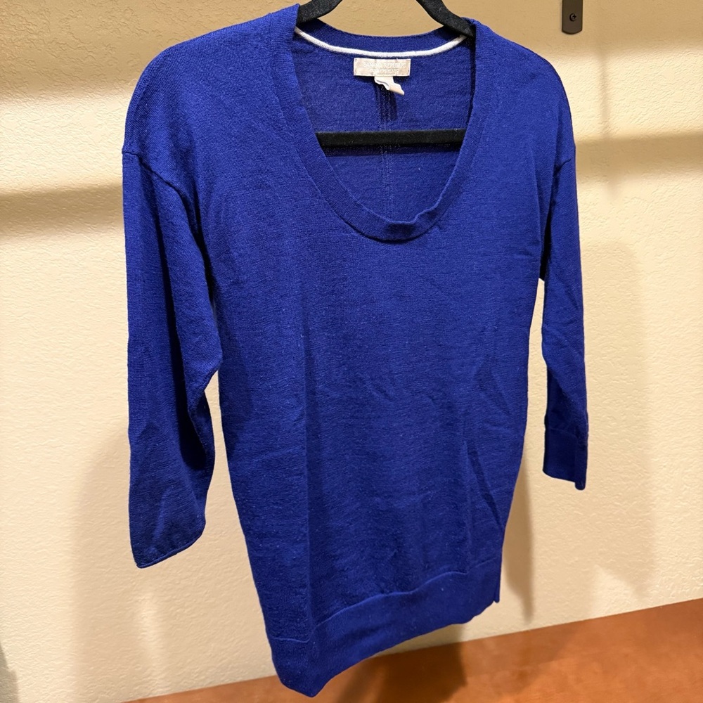 Banana Republic 100% merino wool scoop neck sweater, cobalt blue